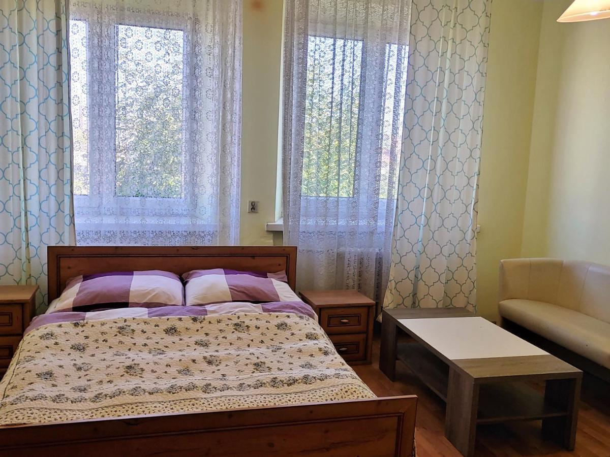 Hostel Omega Ряшів Екстер'єр фото