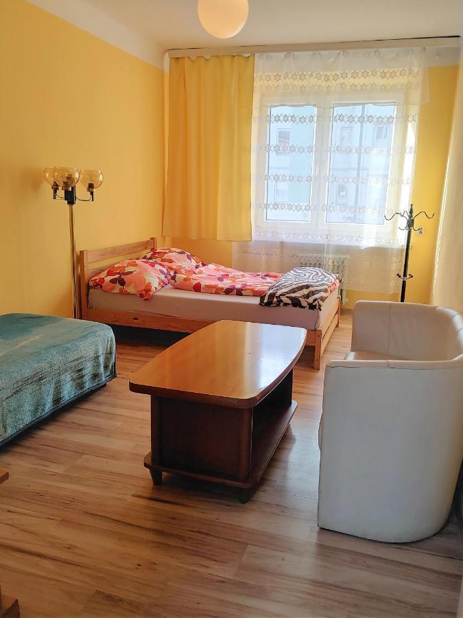 Hostel Omega Ряшів Екстер'єр фото
