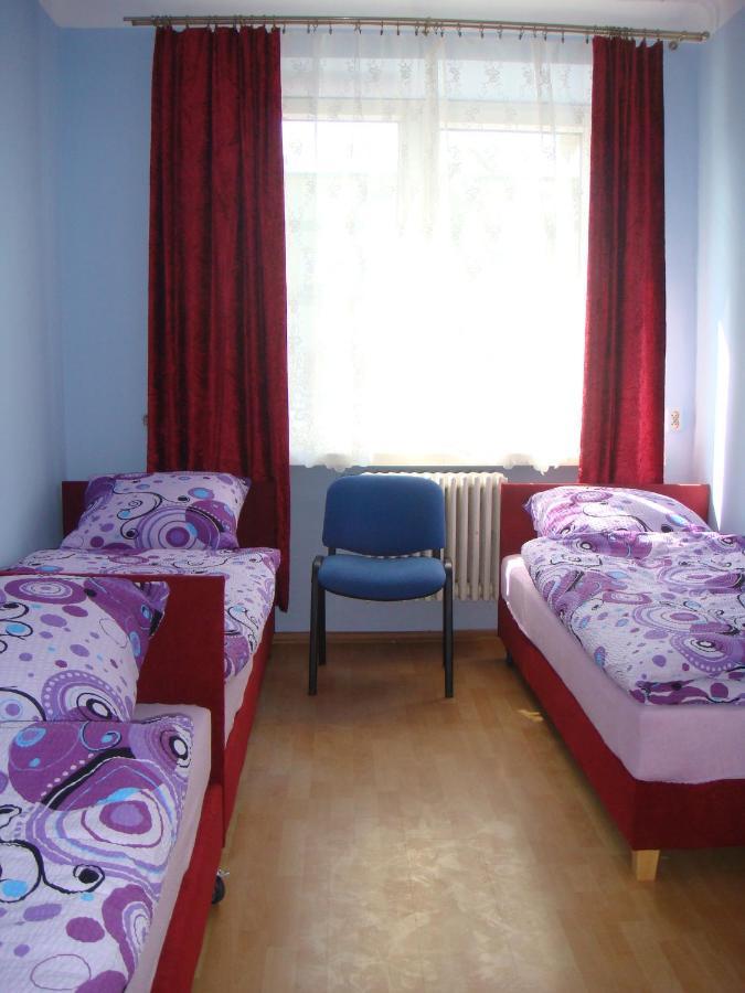 Hostel Omega Ряшів Екстер'єр фото