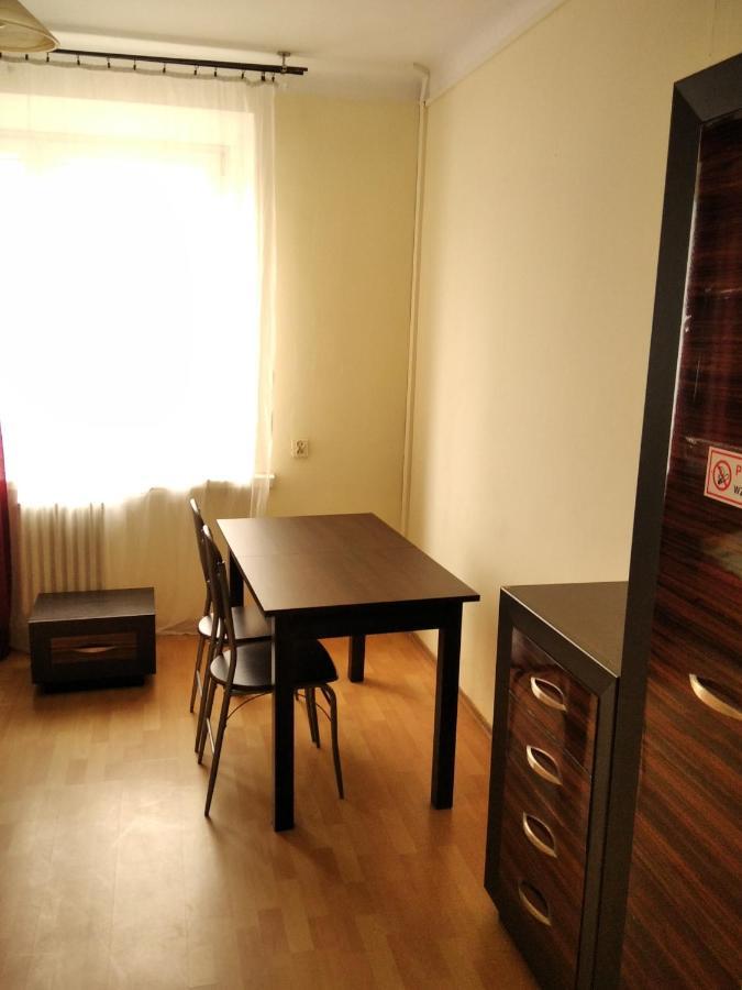 Hostel Omega Ряшів Екстер'єр фото