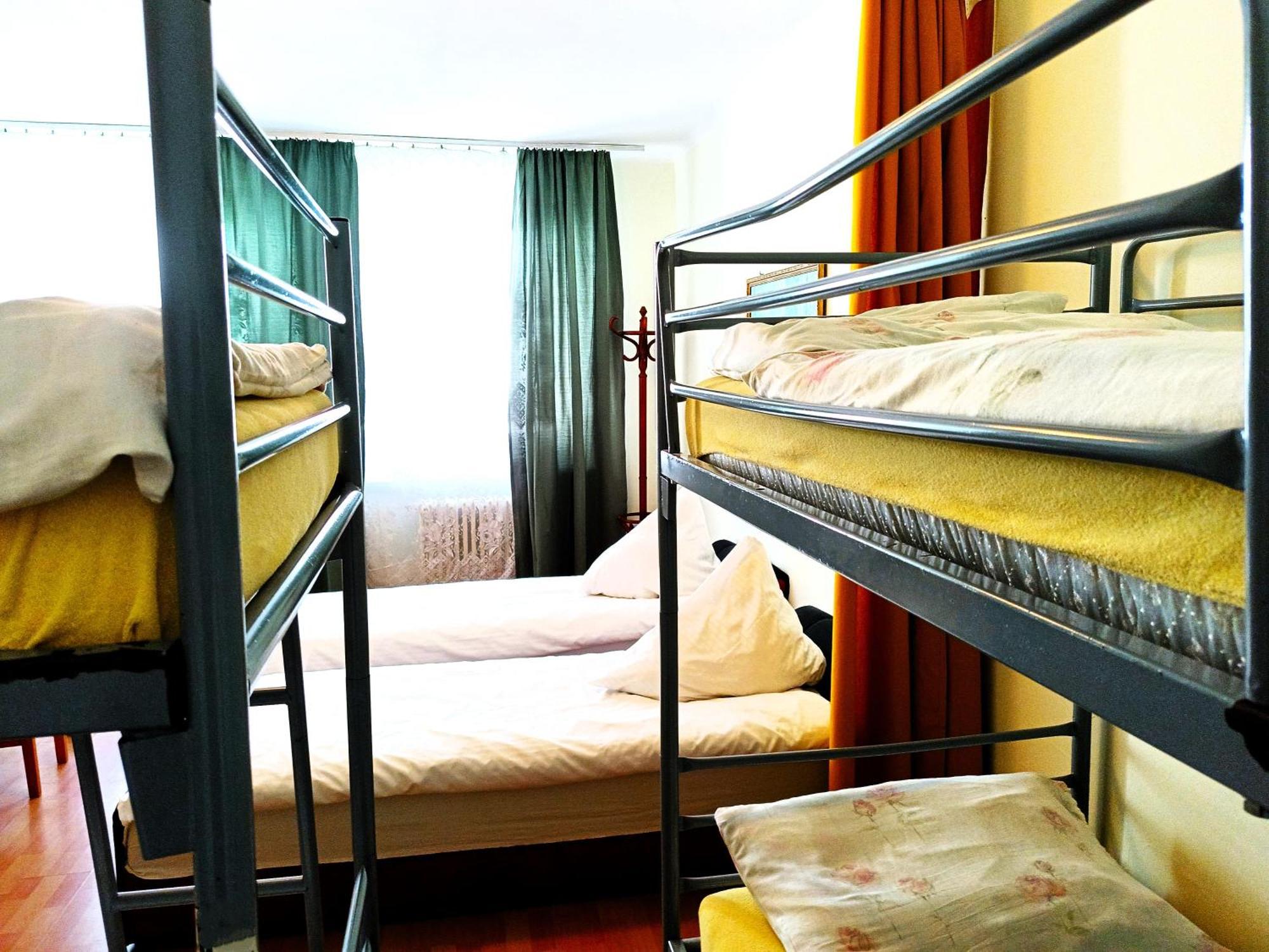 Hostel Omega Ряшів Екстер'єр фото
