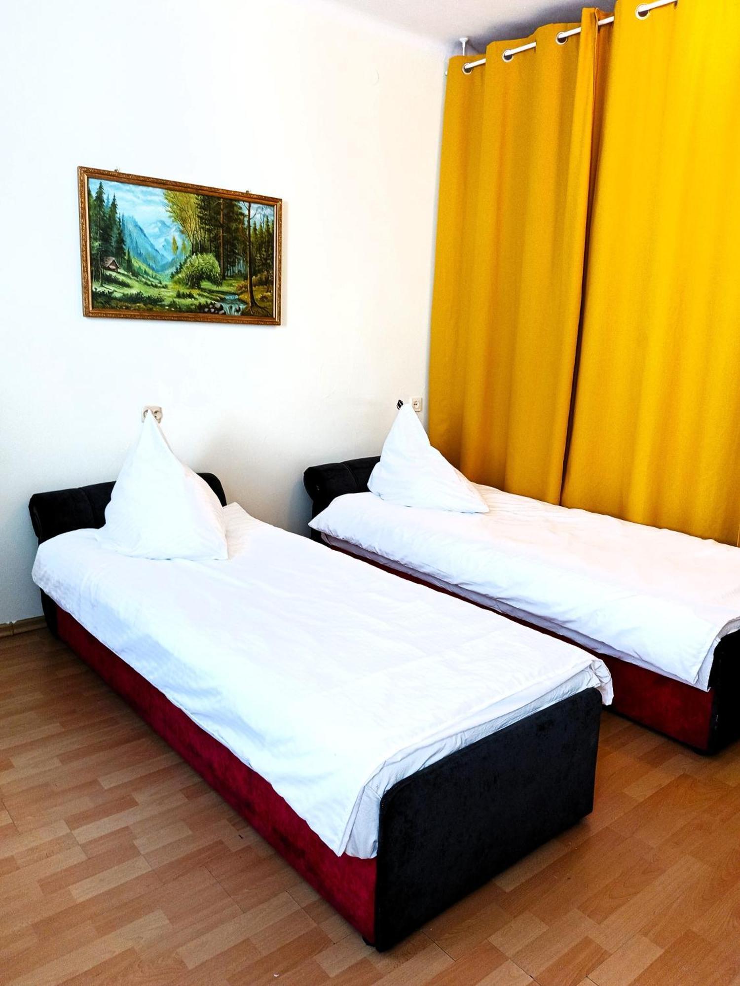 Hostel Omega Ряшів Екстер'єр фото
