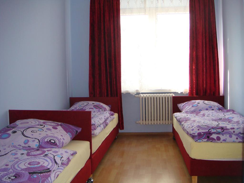Hostel Omega Ряшів Екстер'єр фото